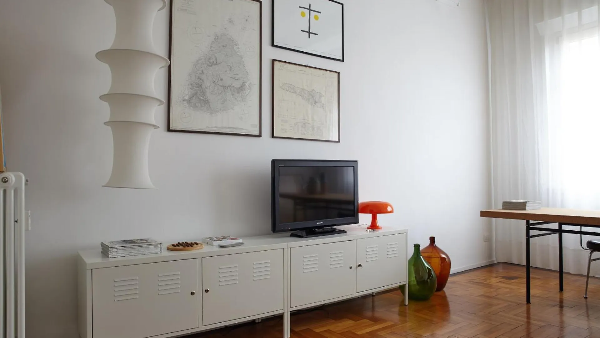 Apartment In Porta Venezia Milan Italy